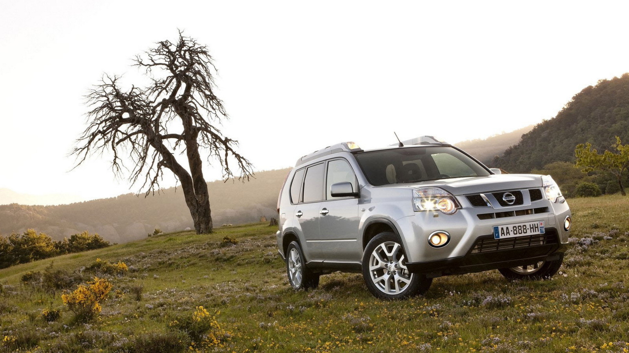 Компактный Внедорожник Ниссан X-Trail 2011