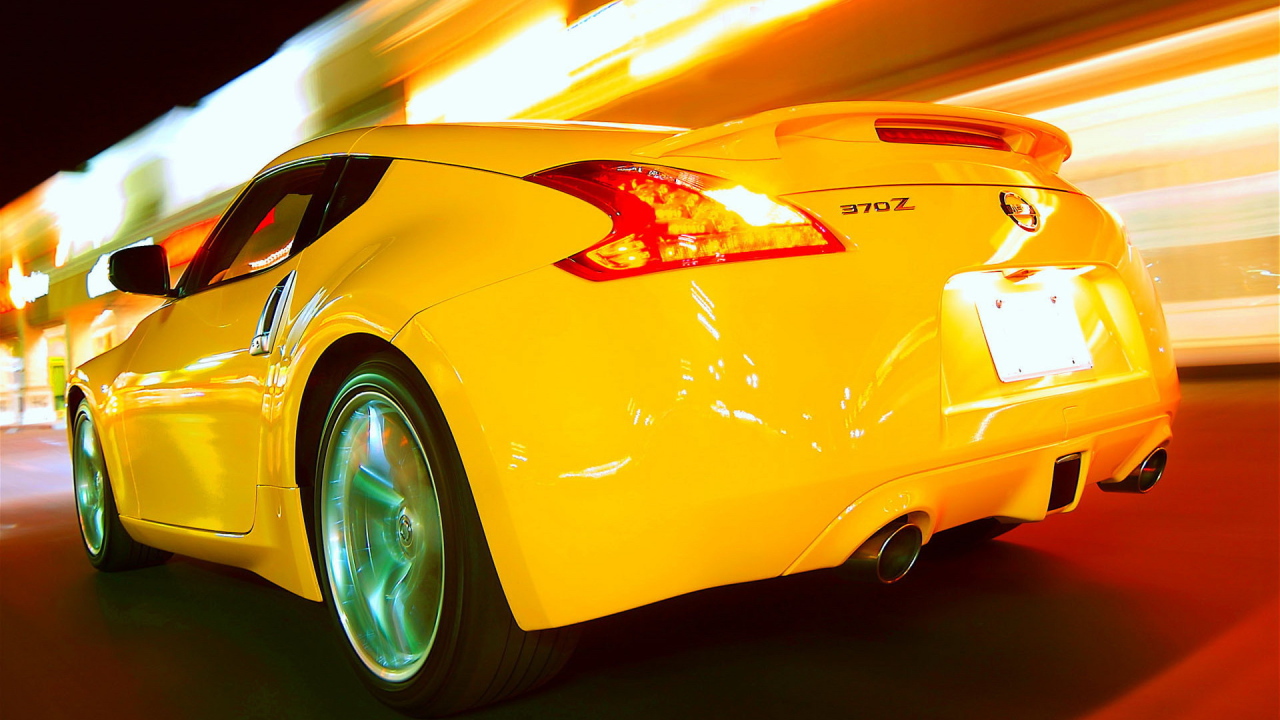 Спортивное купе Ниссан 370Z