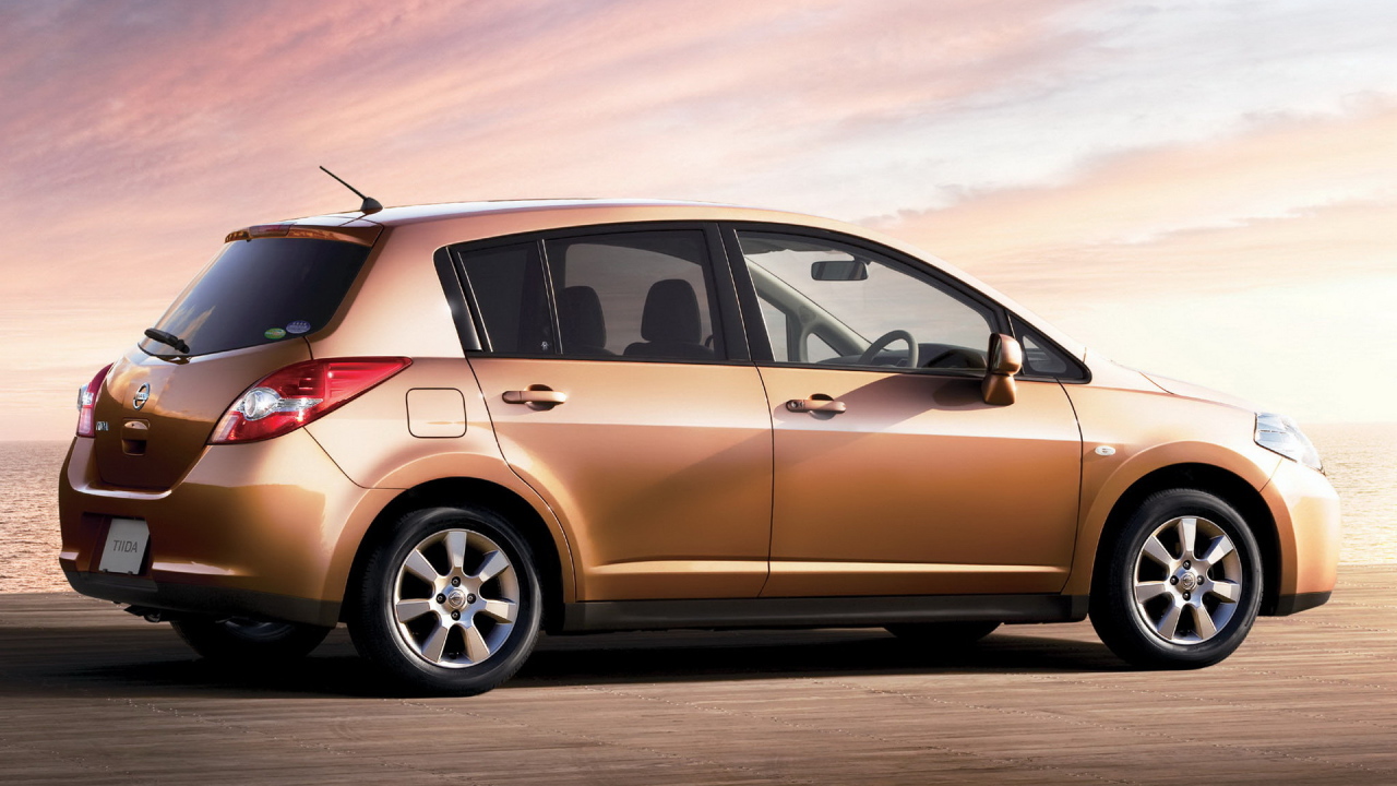 Ниссан Тиида