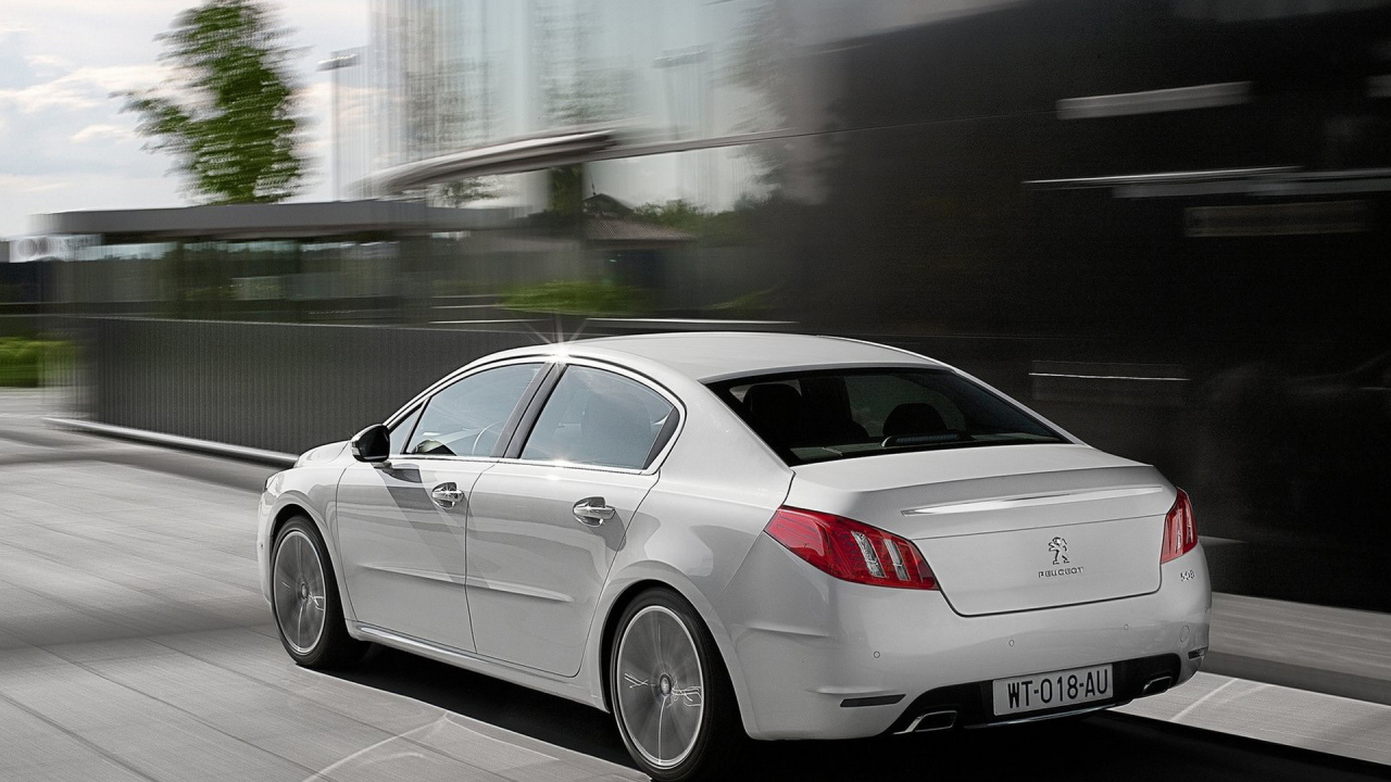 Пежо 508 Седан