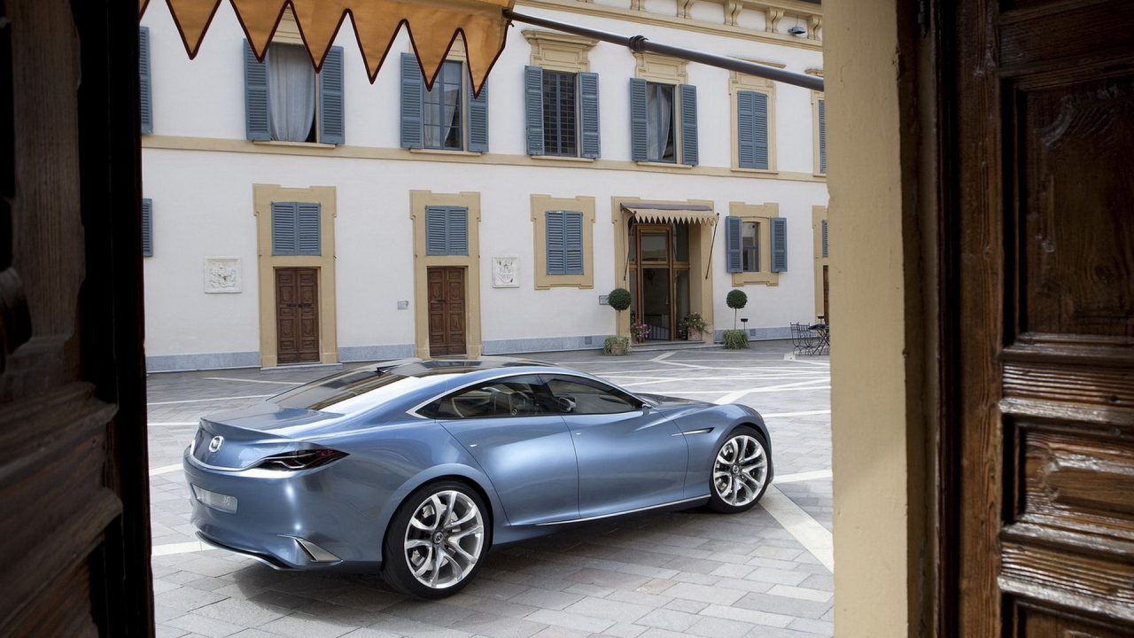 Спортивный Мазда Шинари Концепт