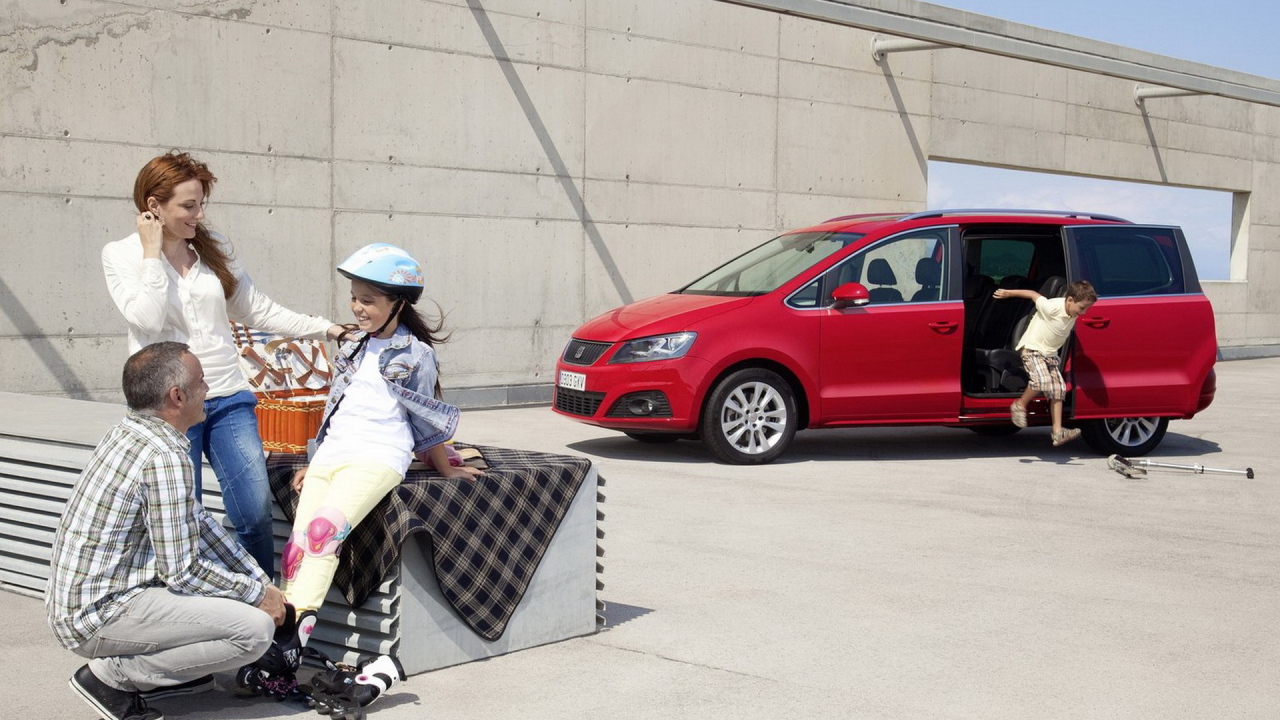 Семейный Сиат Альхамбра