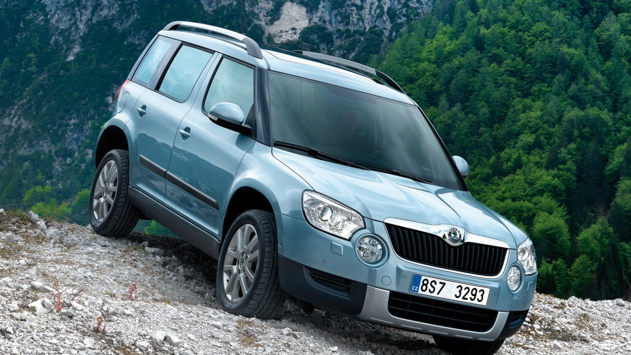 Шкода Йети вниз по склону