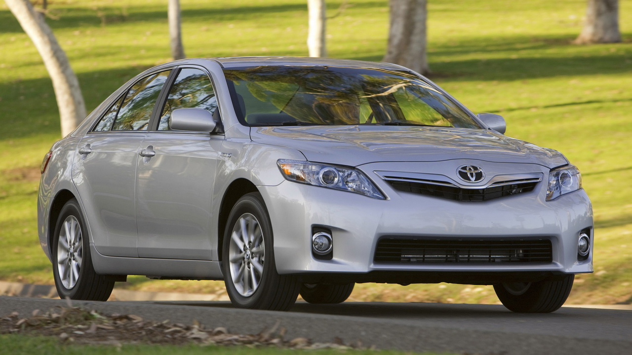 Тойота Камри Гибрид