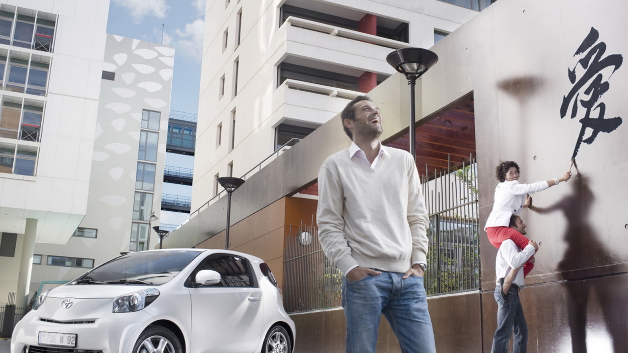 Тойота Ай Кью