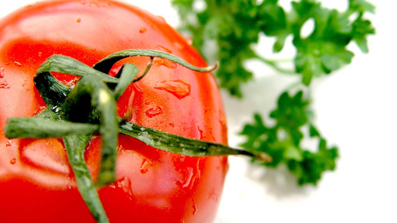 Сочный помидор
