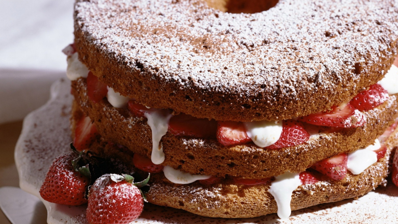 Фруктовое пирожное