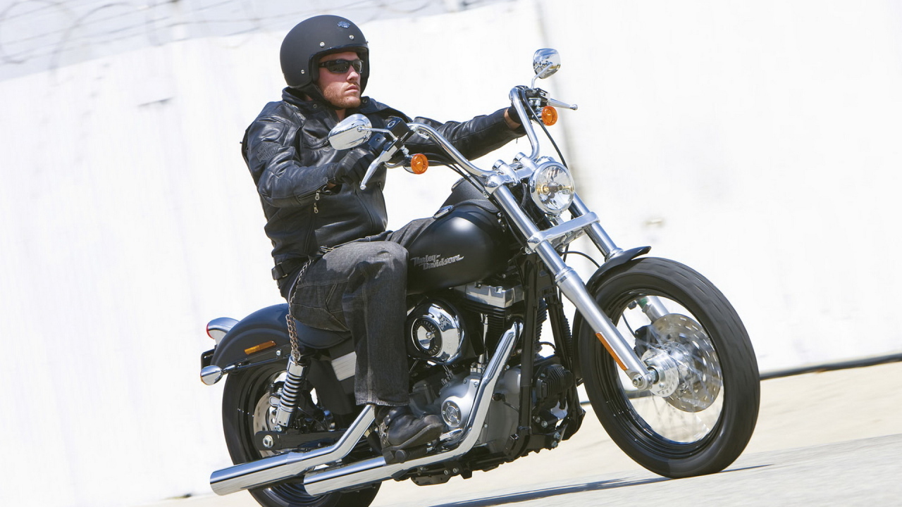 Харлей Девидсон FXDB