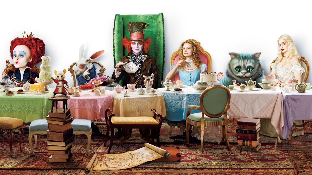 Алиса в стране чудес 2010