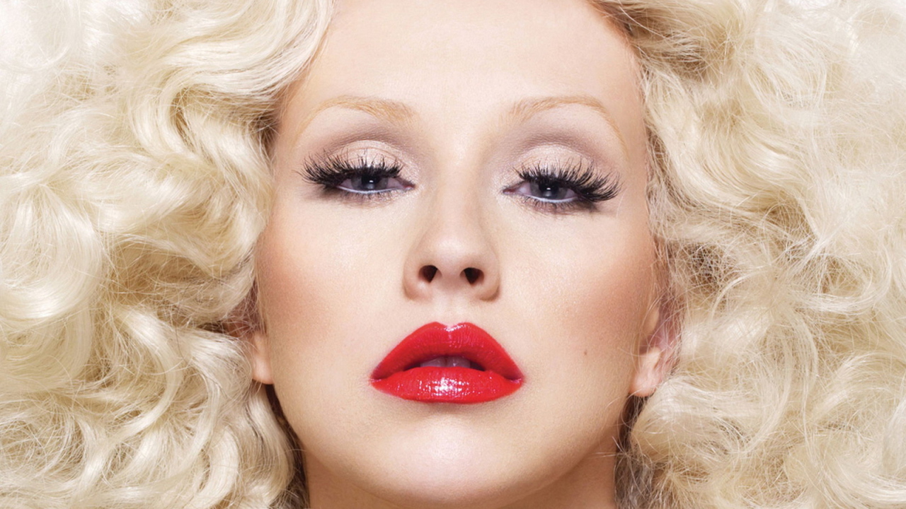 Шикарная блондинка Кристина Агилера