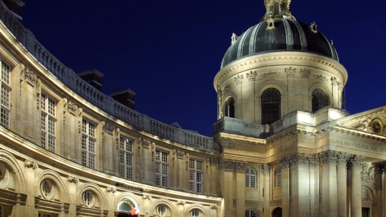 Институт Париж