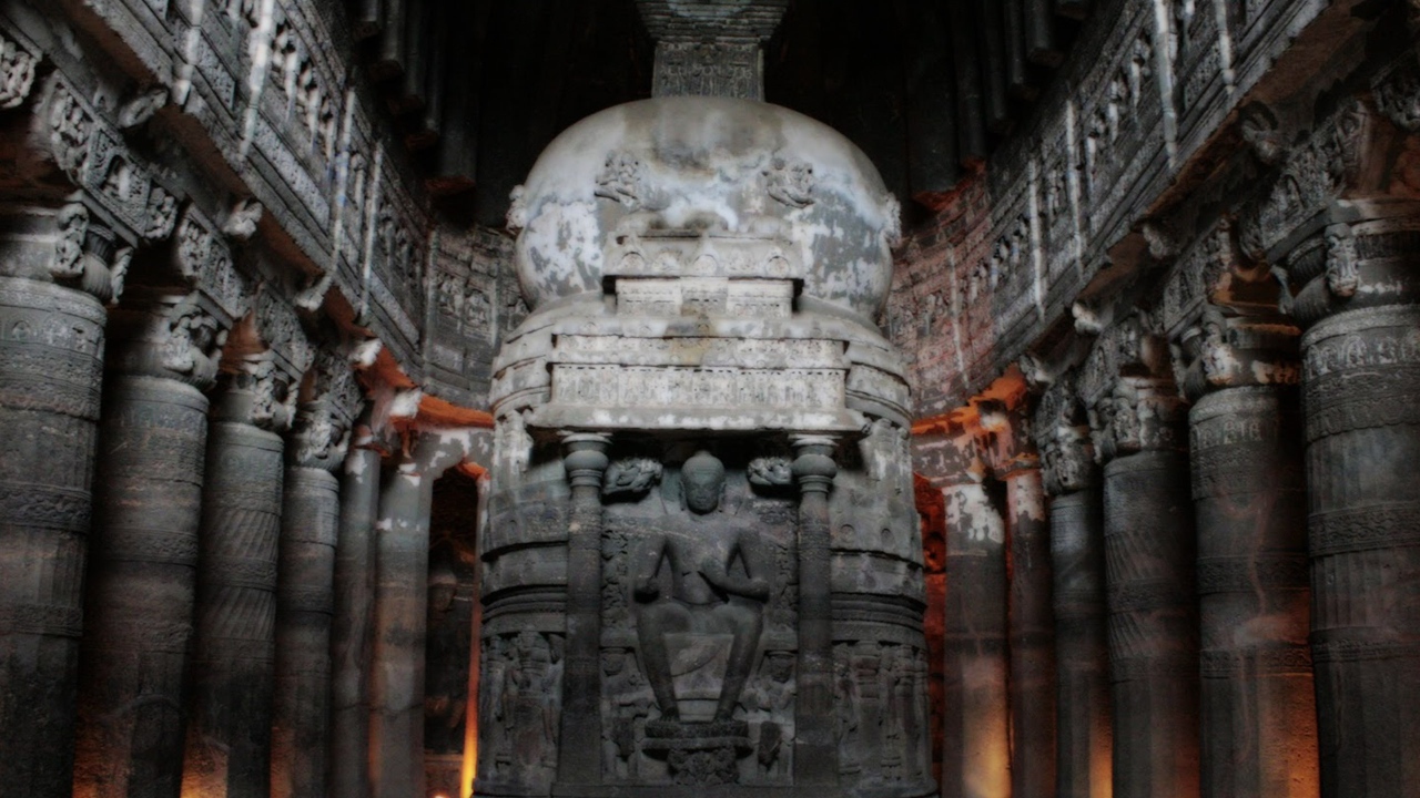 Древний храм