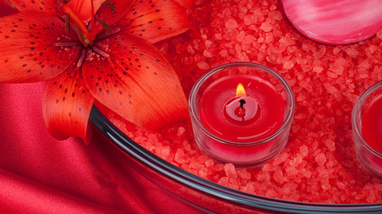 Ароматическая свеча и соль