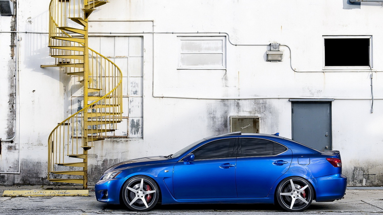 Lexus IS