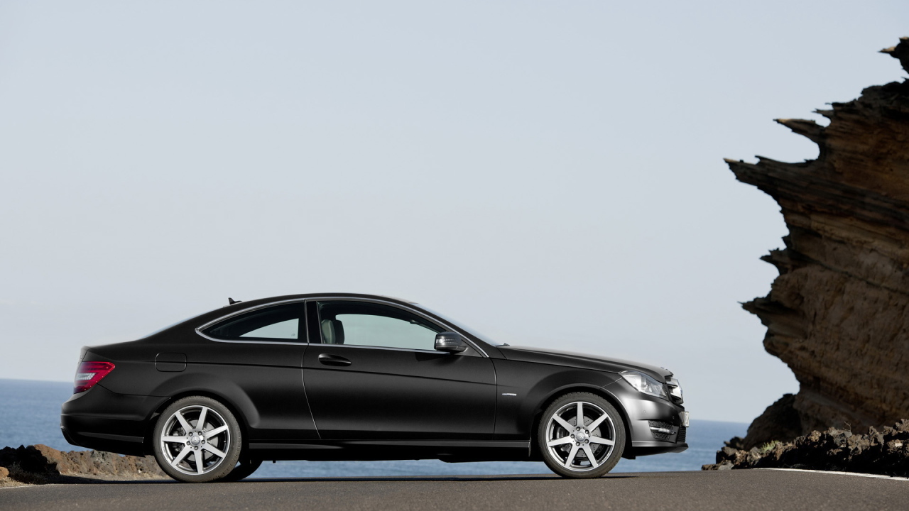 2012-Mercedes-Benz-C-Class