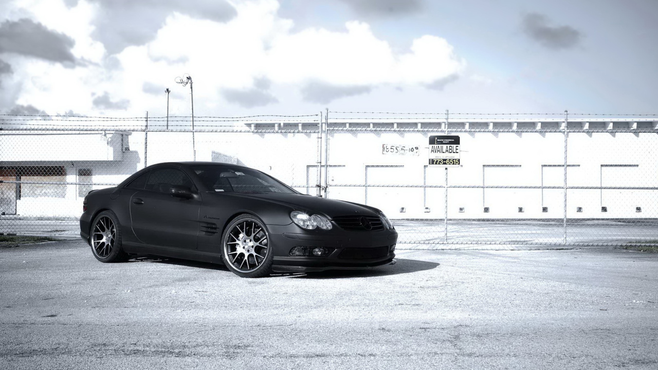 Черный Mercedes Benz SL