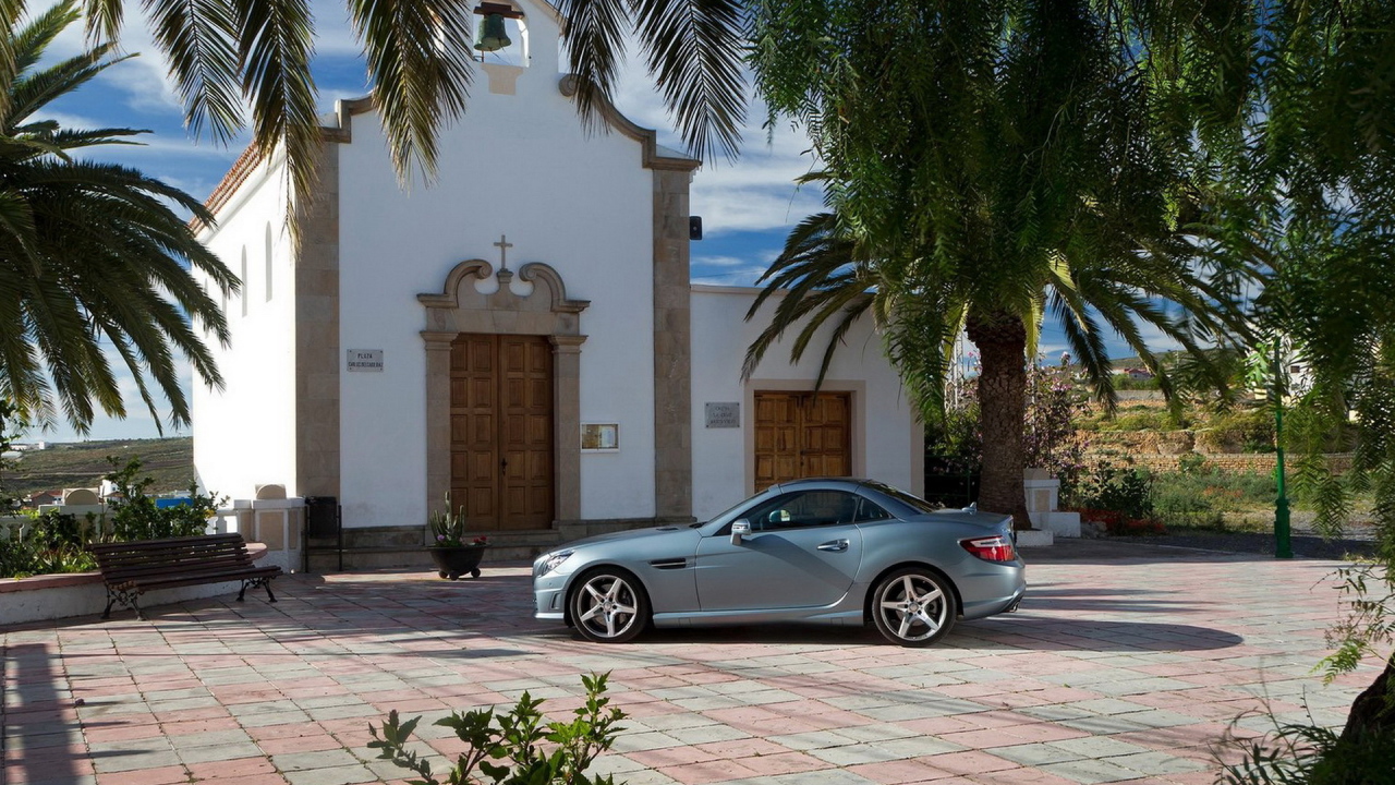 Mercedes-Benz-SLK350 2012