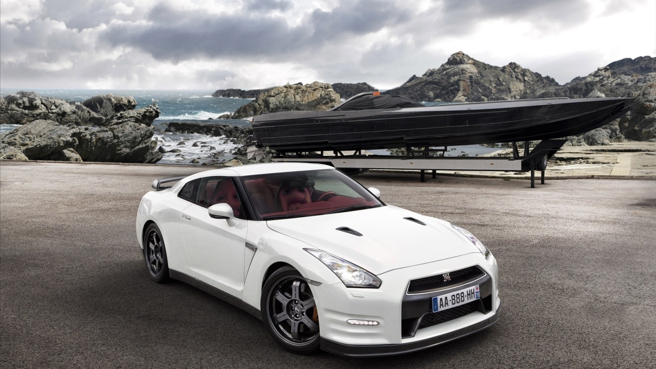 Nissan GT-R