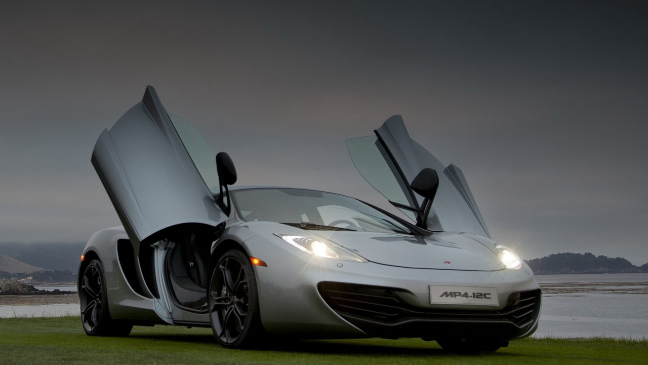 2011 McLaren-MP4-12C
