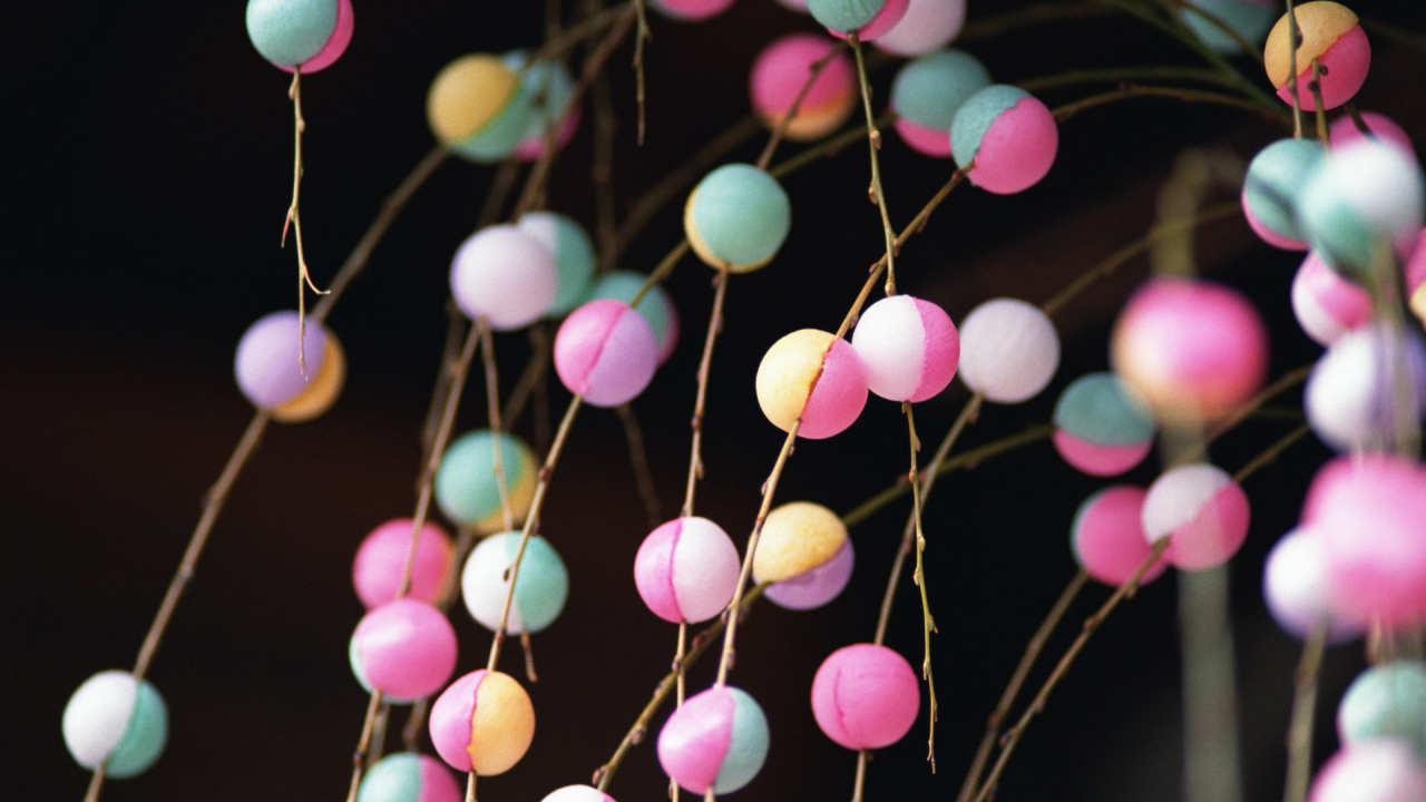 Бусинки на ветках