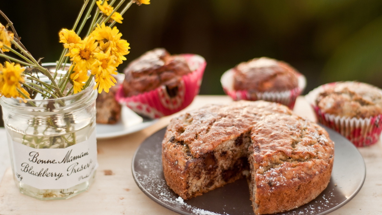 Кексы и пирог