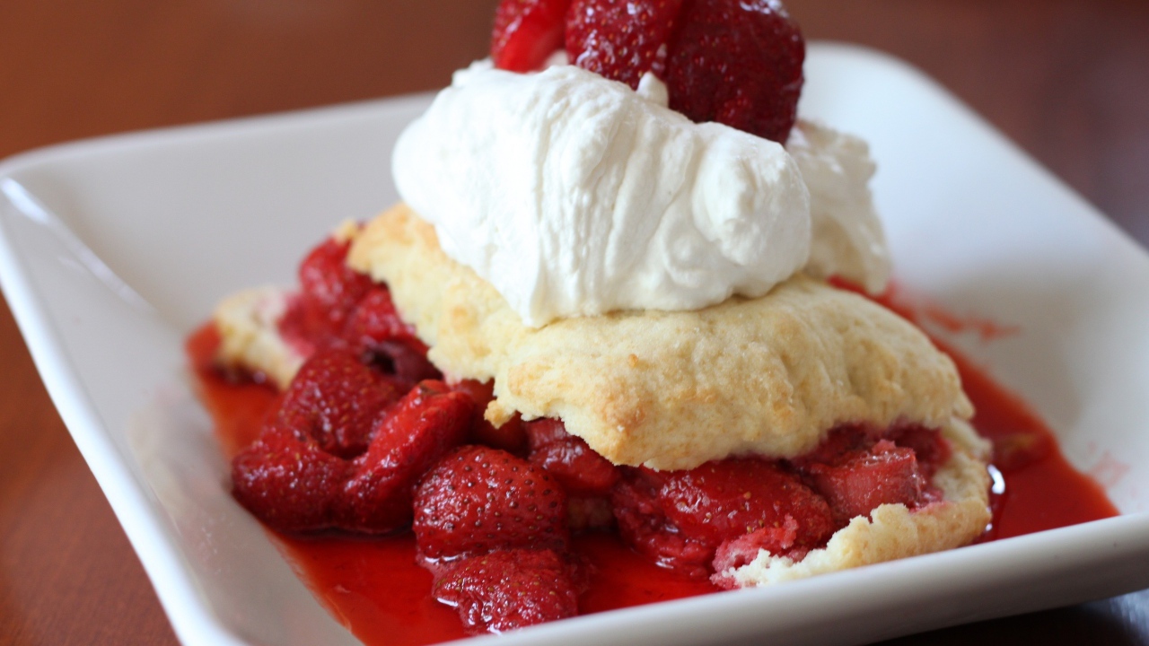 Клубничный десерт