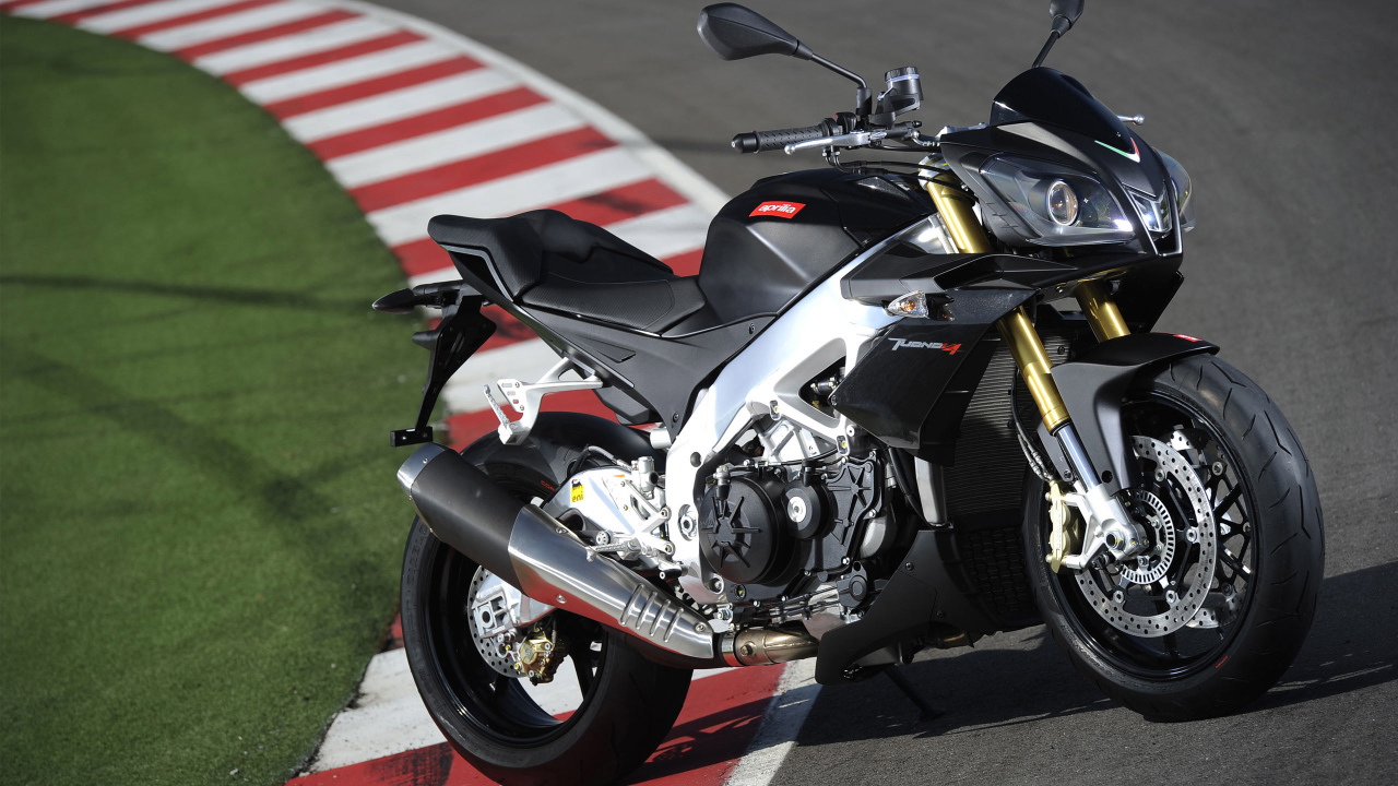 Aprilia Tuono V4 R Black