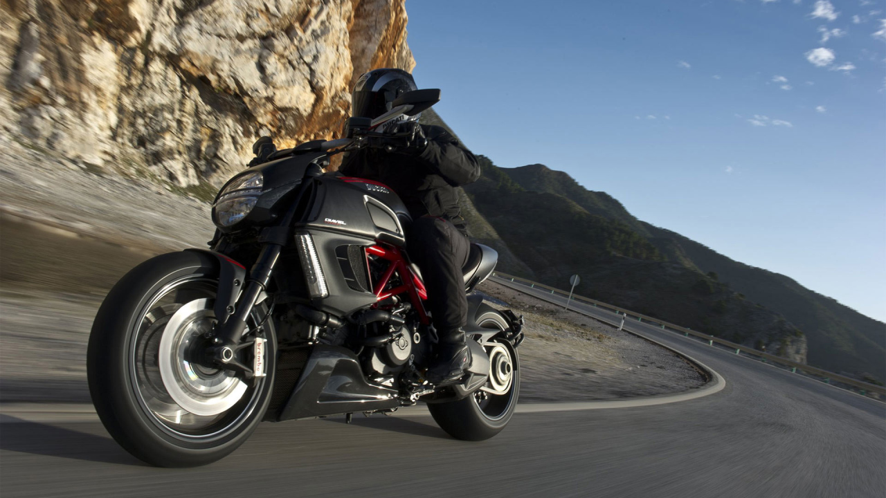 2011 Ducati Diavel