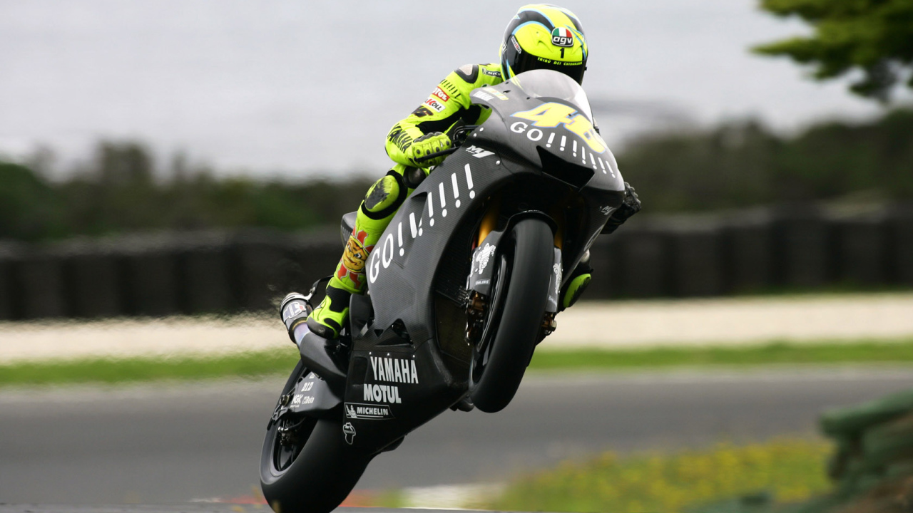 Спортивный мотобайк