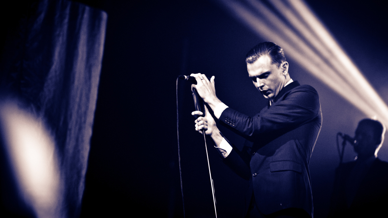 Theo Hutchcraft музыкант