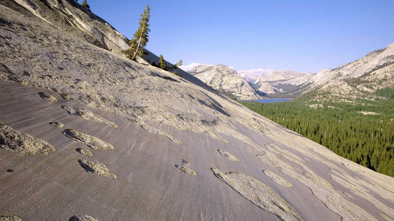 Горный склон