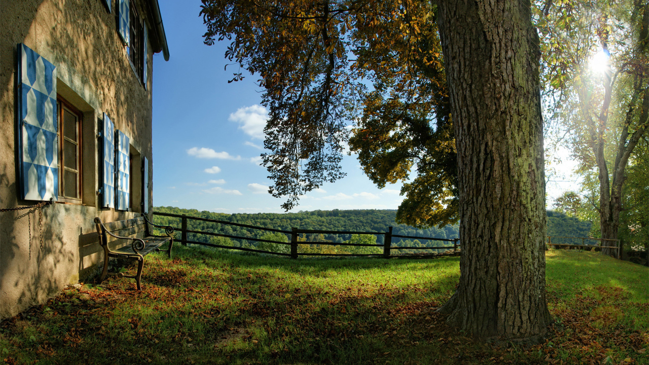 Дом на вершине холма