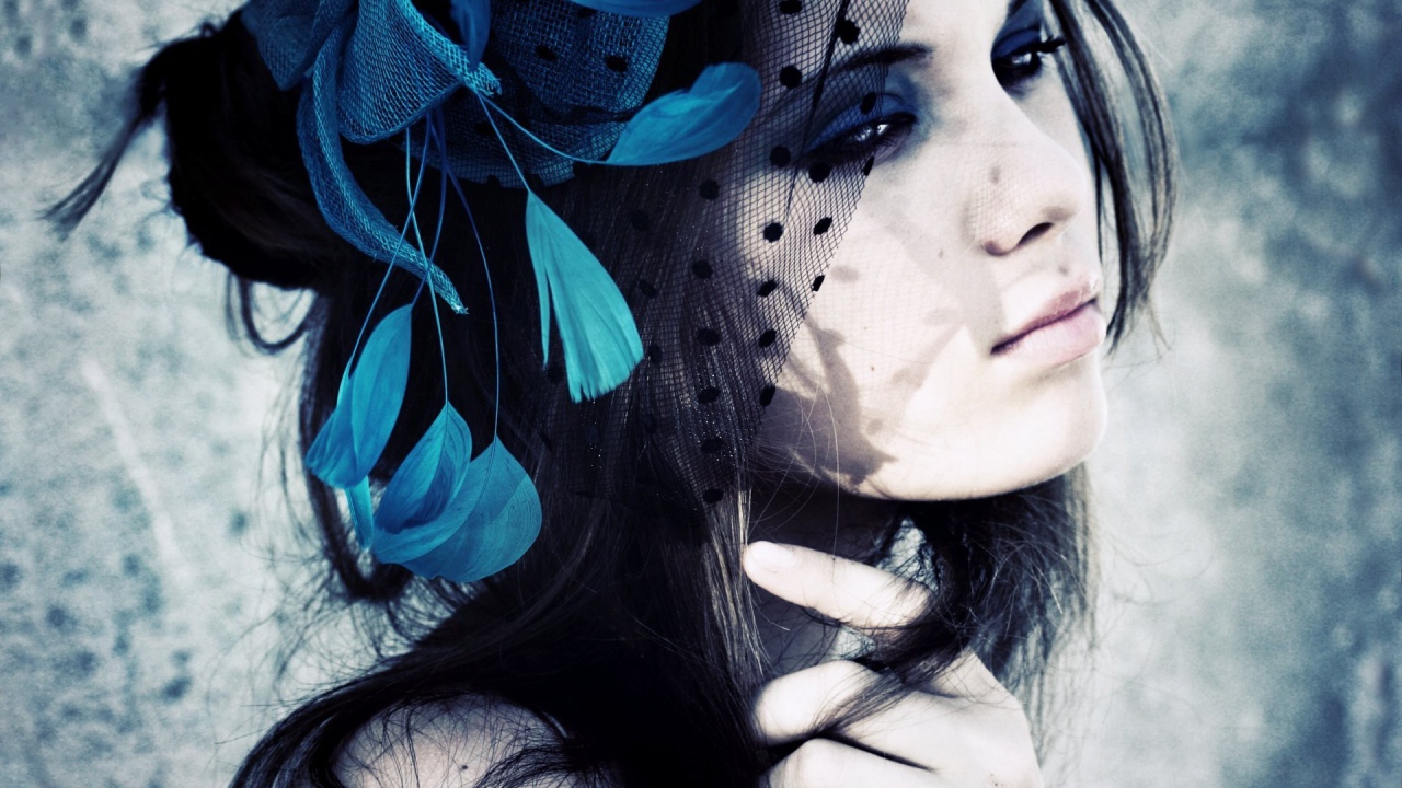 Девушка в вуали