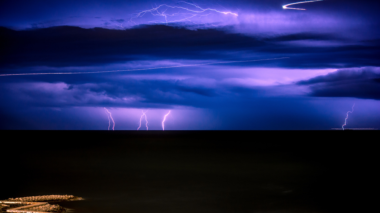 Грозовые облака - молния