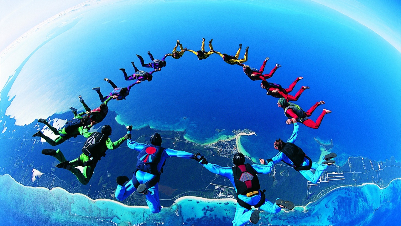 Скайдайверы