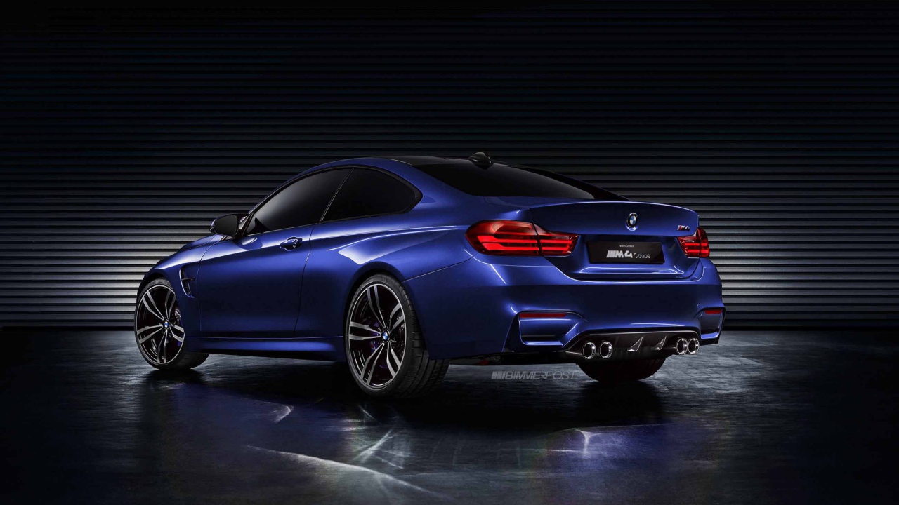 Синий BMW M4 купе