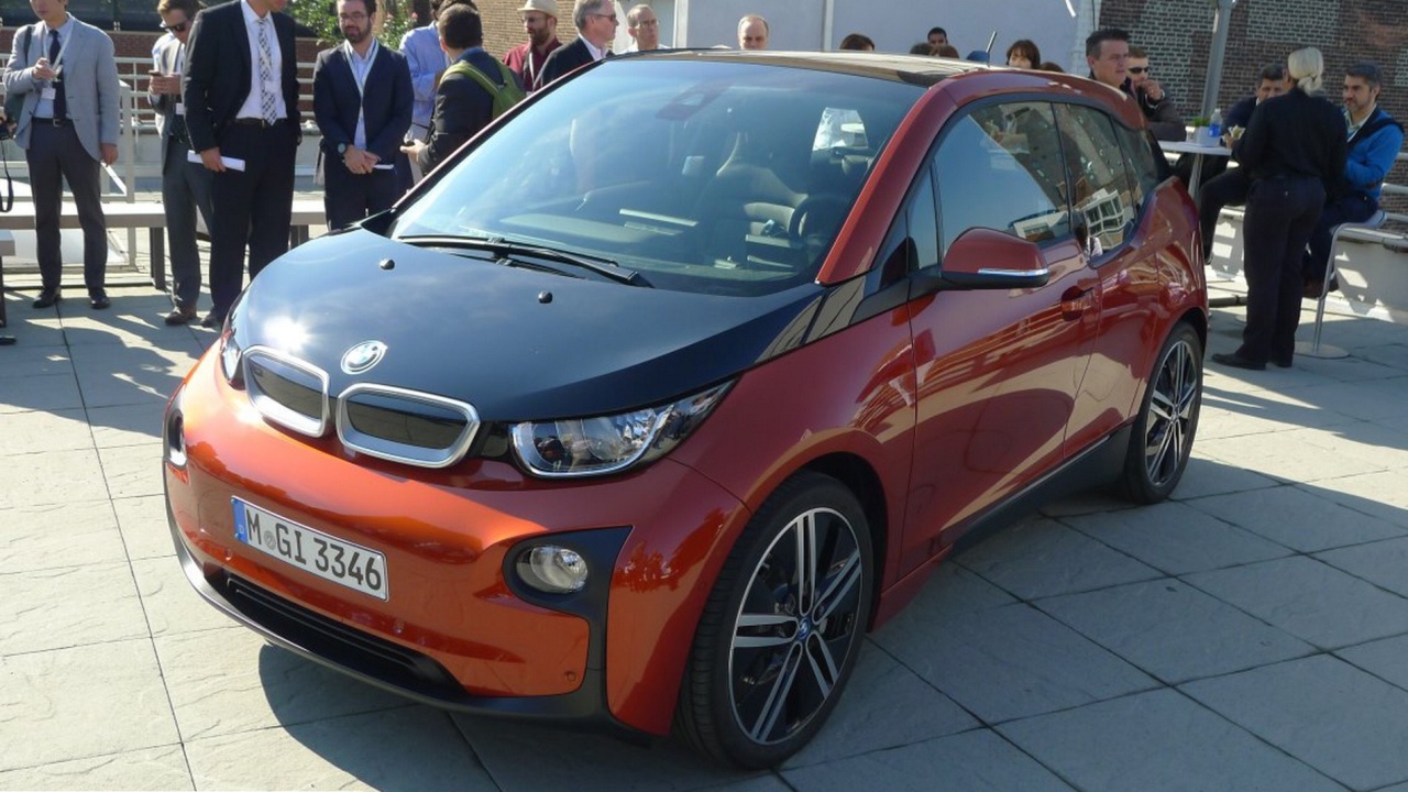 Невероятный BMW i3 на выставке