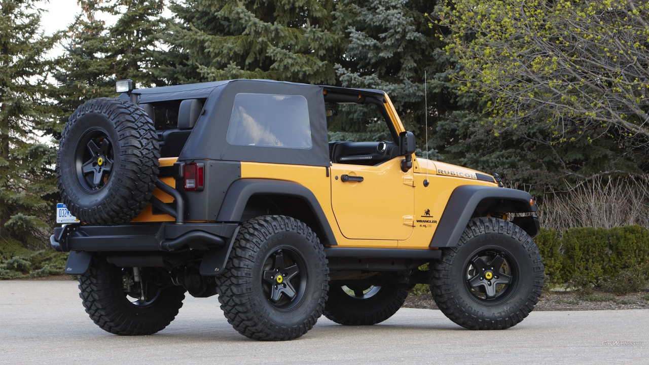 Jeep Wrangler желтый
