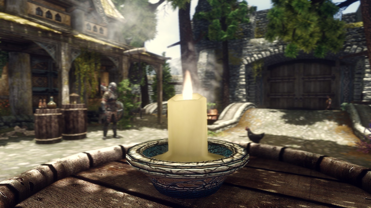 Горящая свеча на бочке