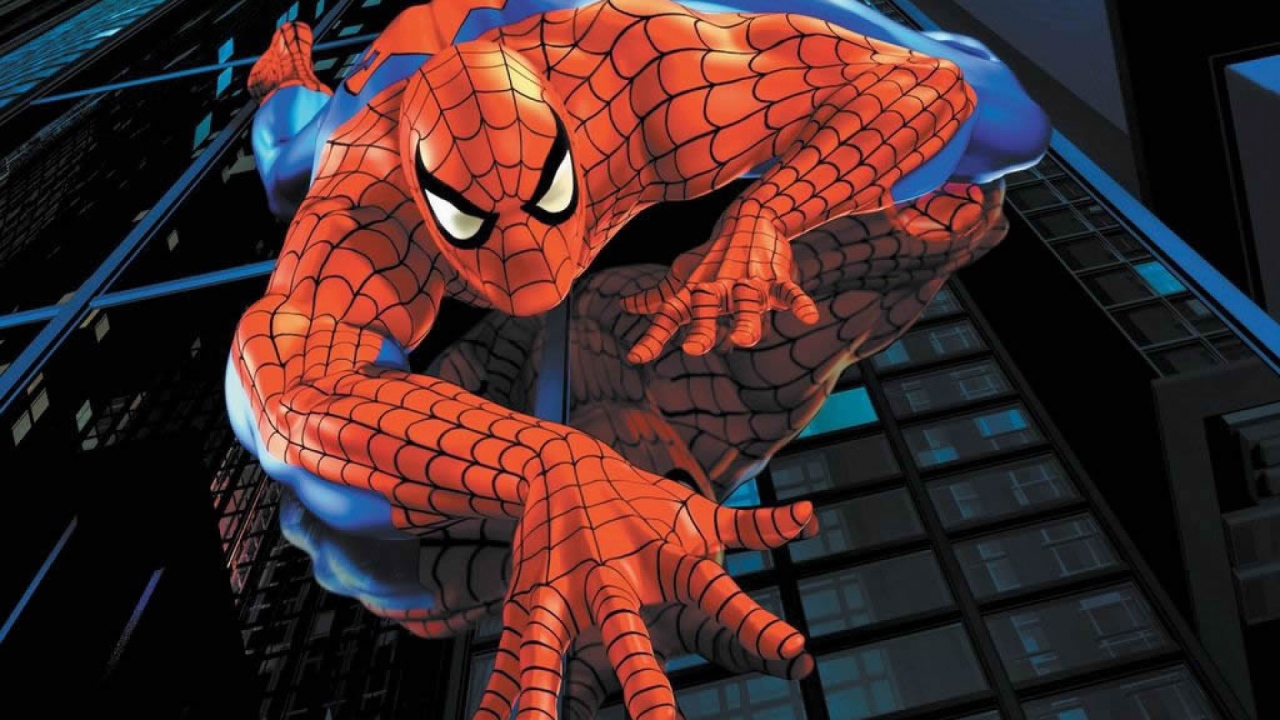 Человек-паук лезет на здания