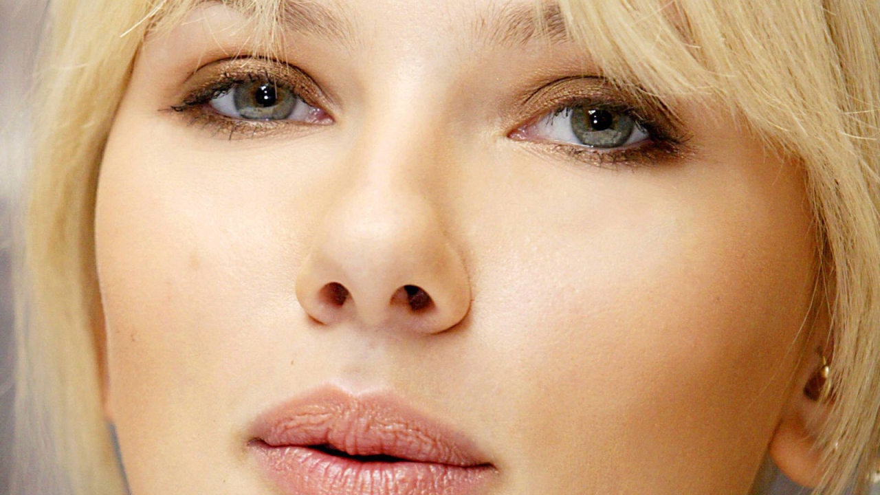 Портрет Скарлетт Йохансон