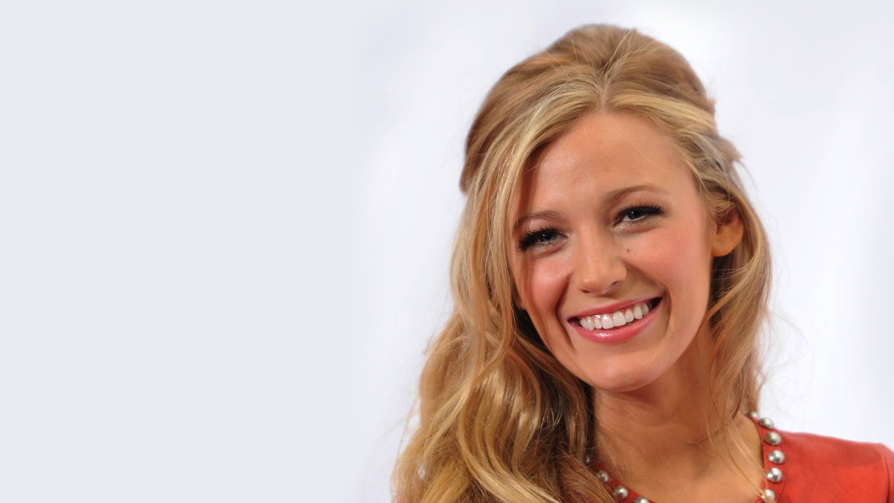 Женщина Blake Lively