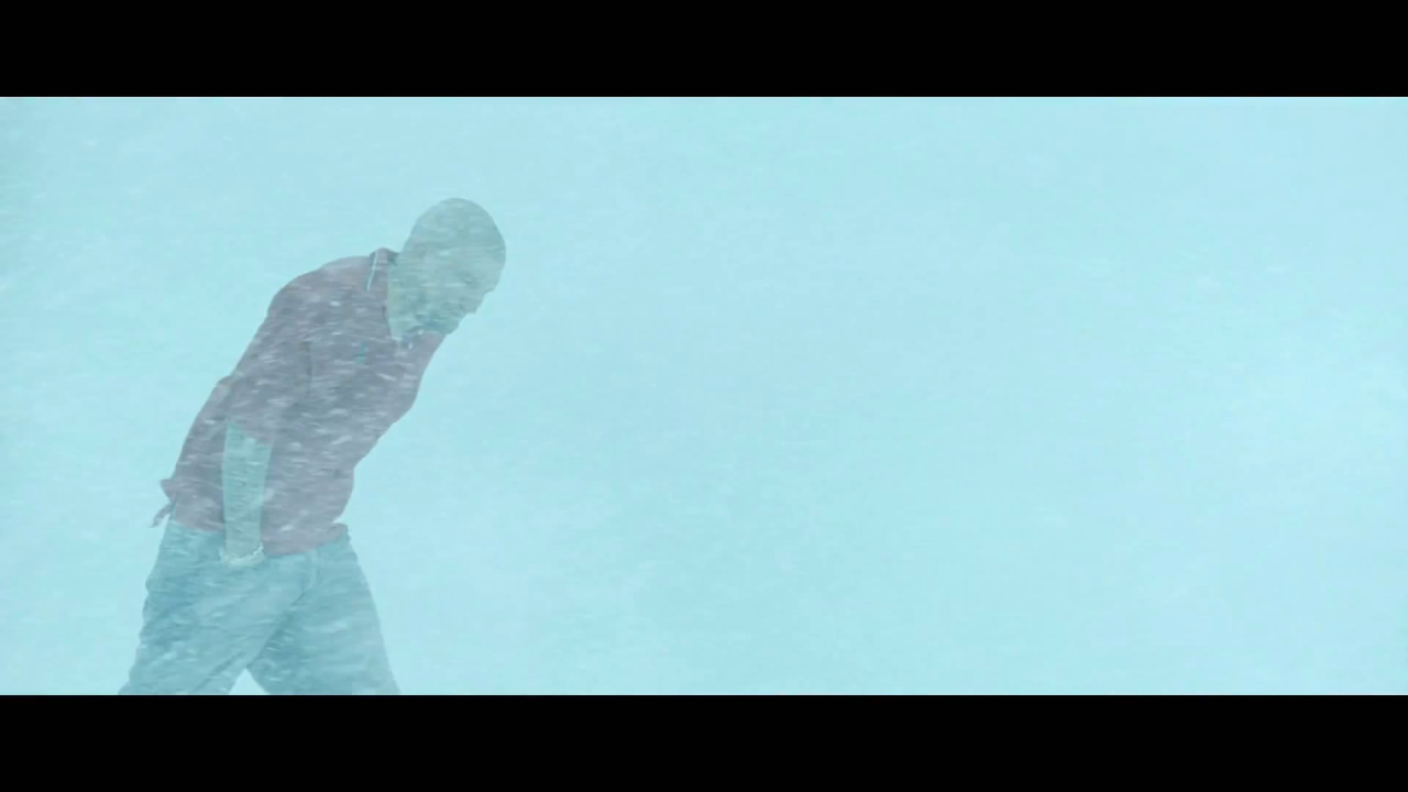 Баста в снегу