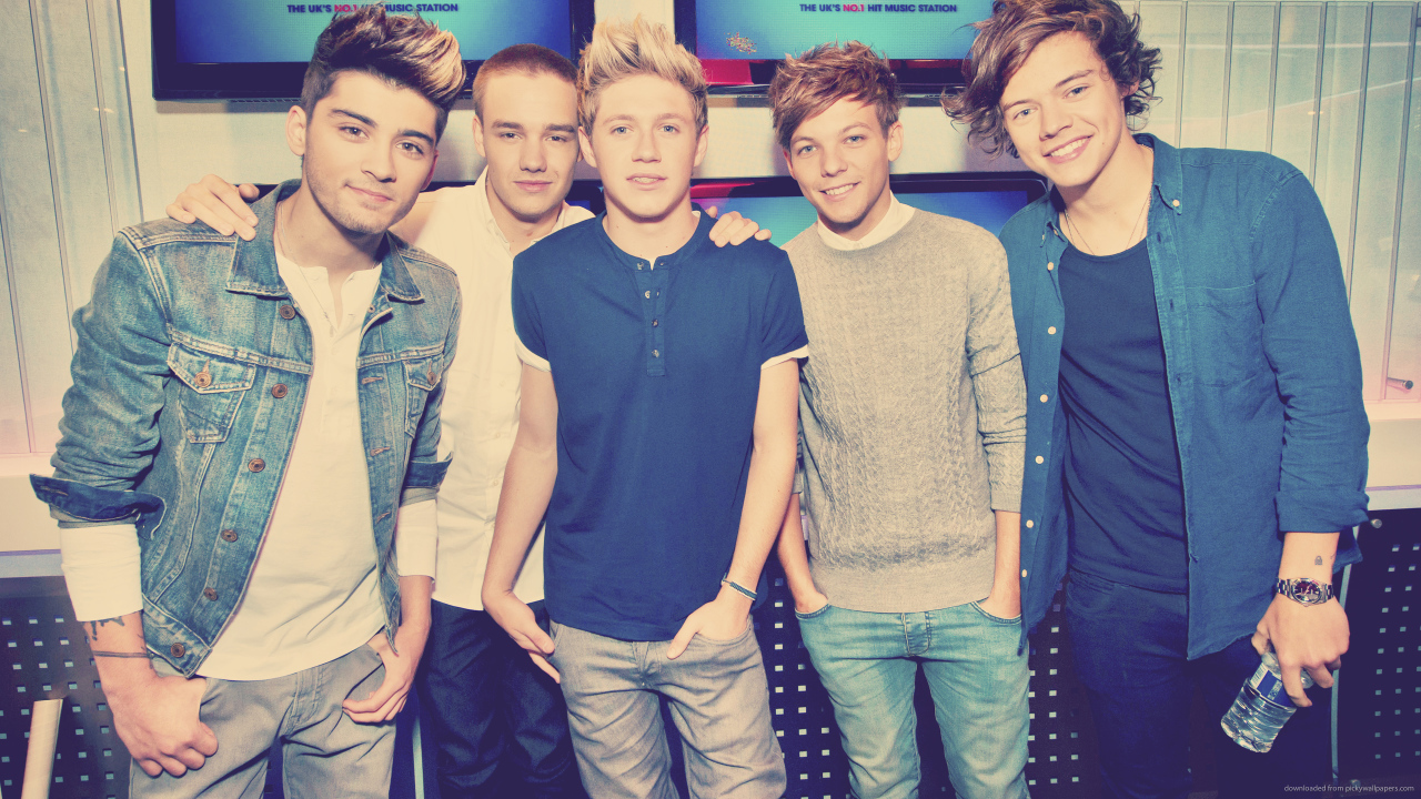 One Direction в студии