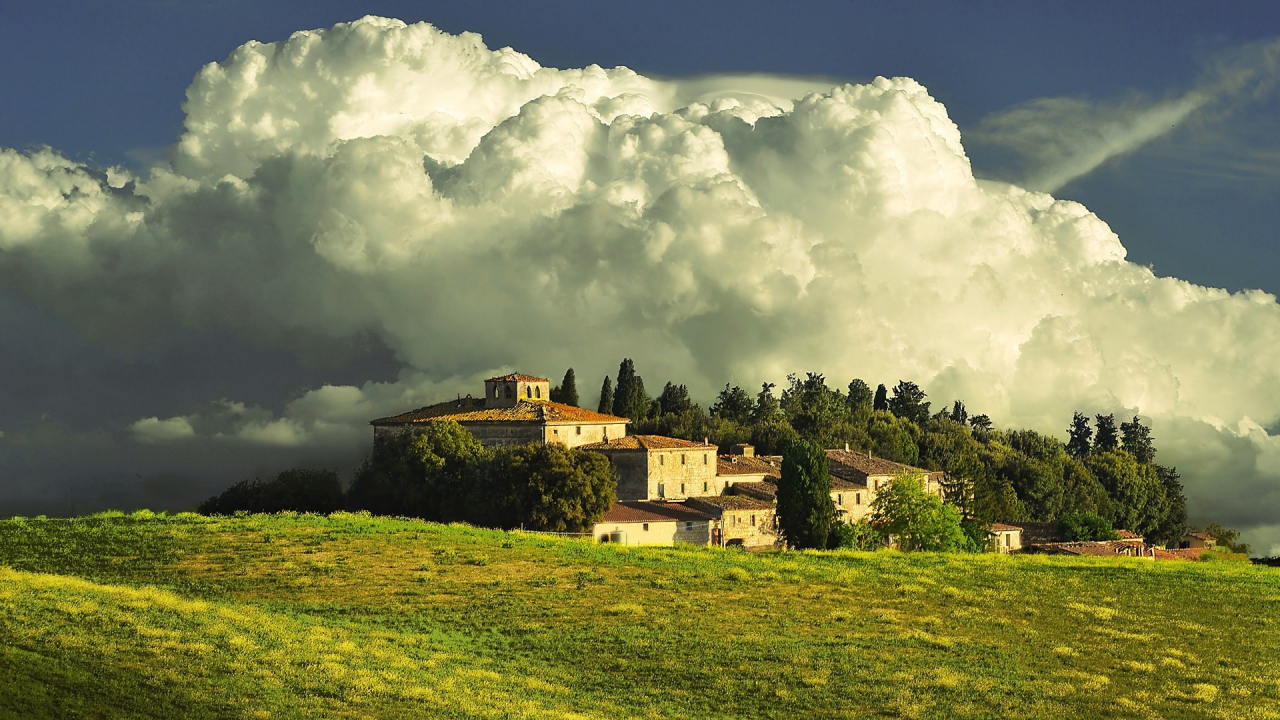 Пейзаж с грозовой тучей