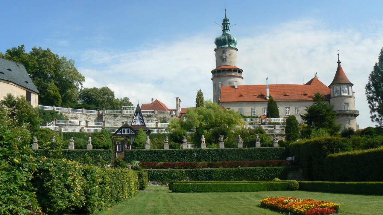 Пейзаж вокруг костела