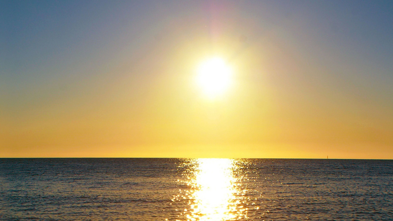 Солнечная дорога на море