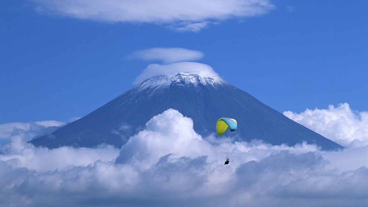 Вулкан в Японии