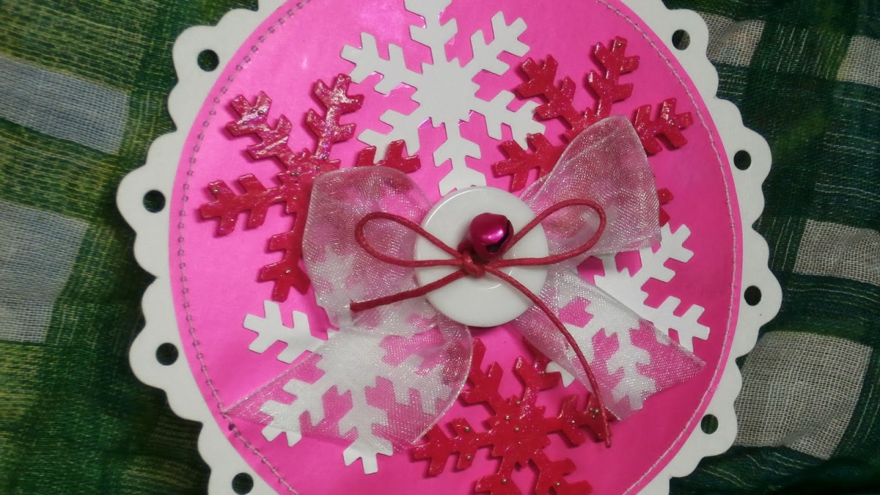 Елочные игрушки из картона