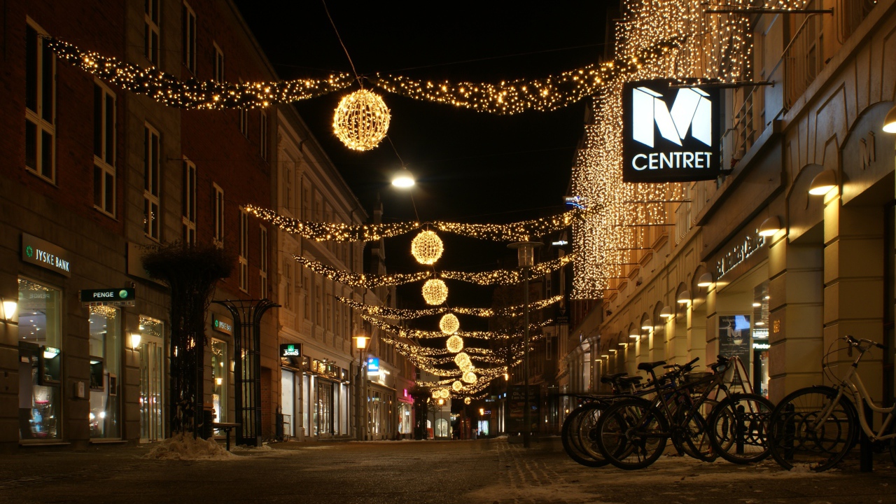 Желтая гирлянда